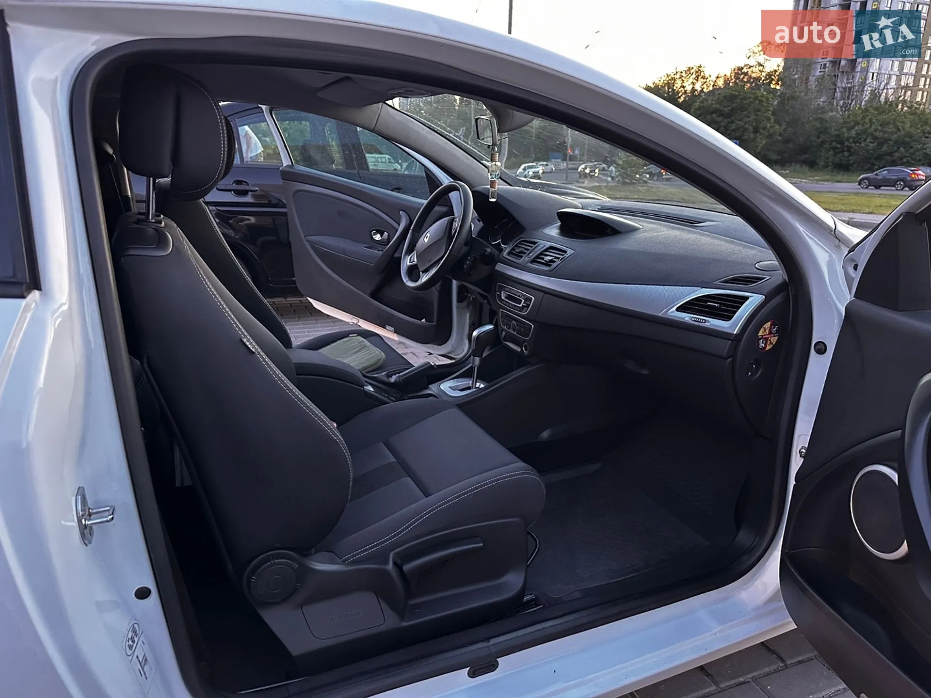 2012 Renault Megane - мініатюра 15