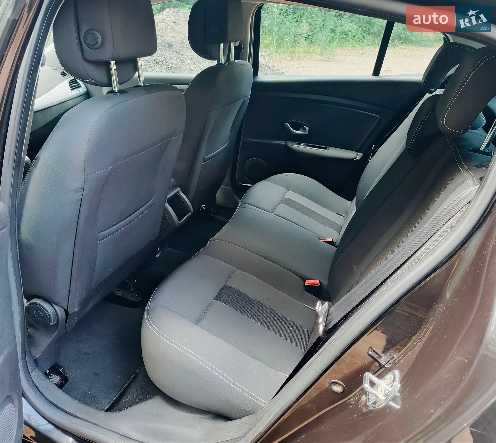 2010 Renault Megane - мініатюра 36