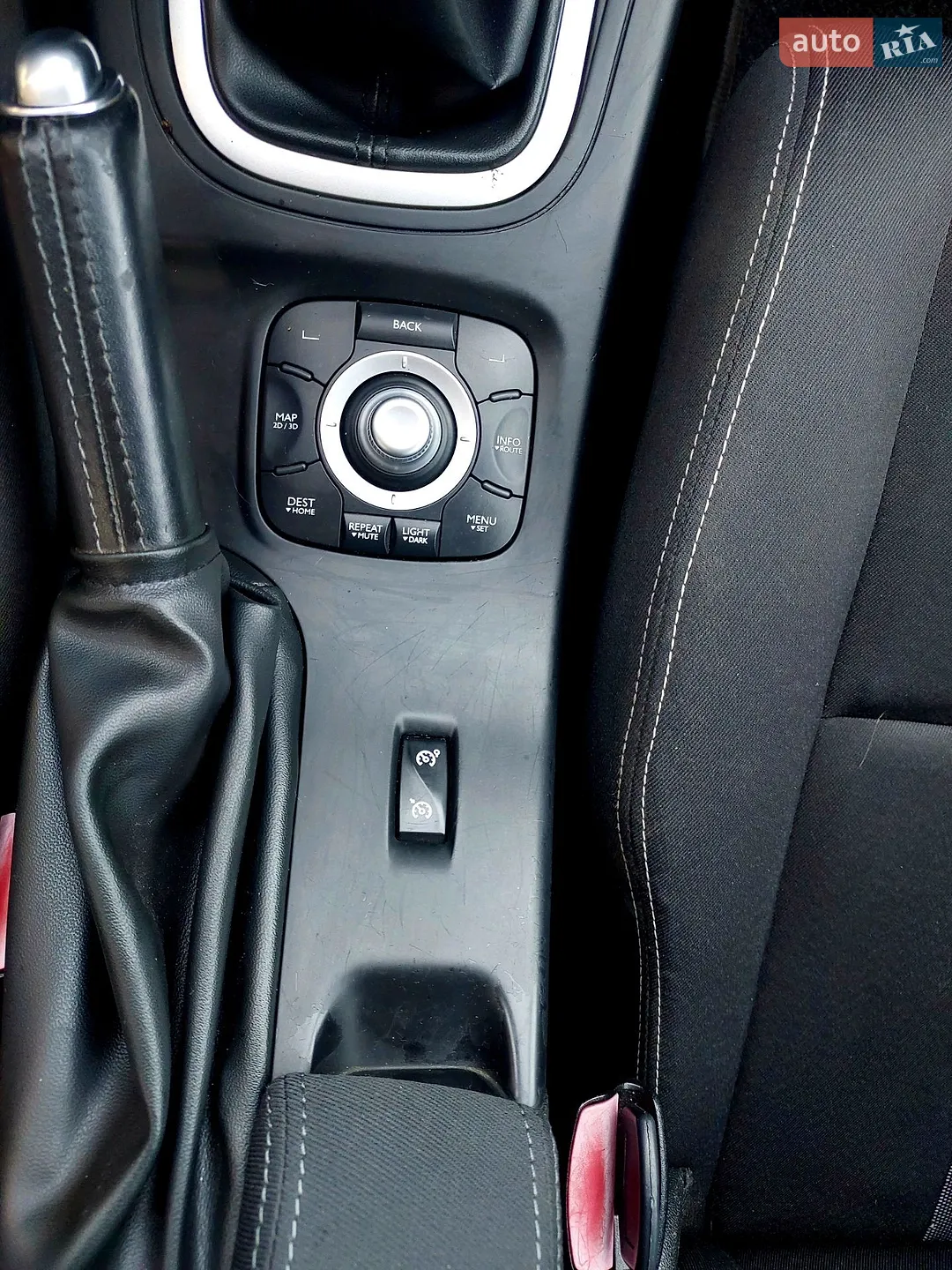 2010 Renault Megane - мініатюра 14