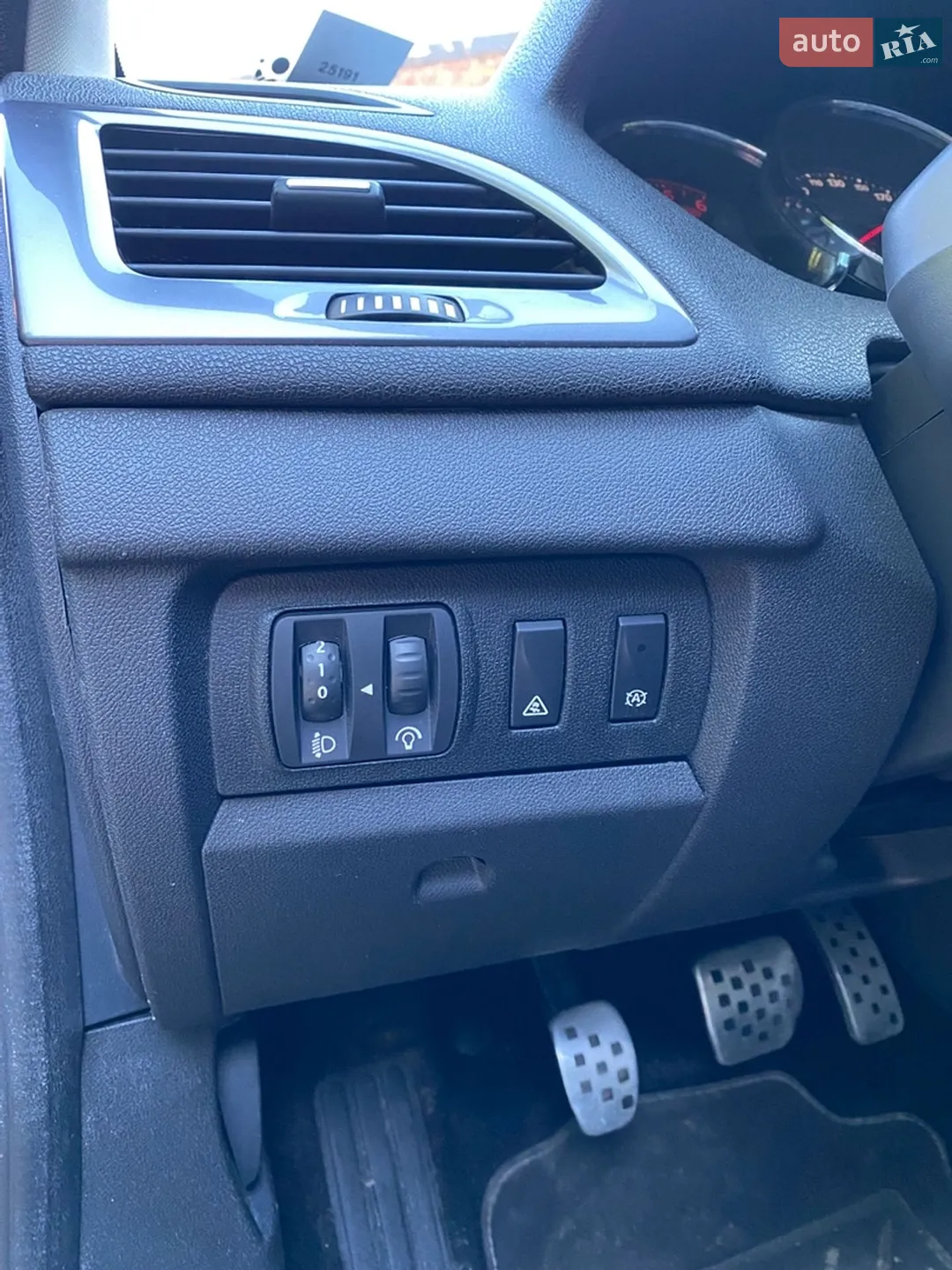 2014 Renault Megane - мініатюра 57