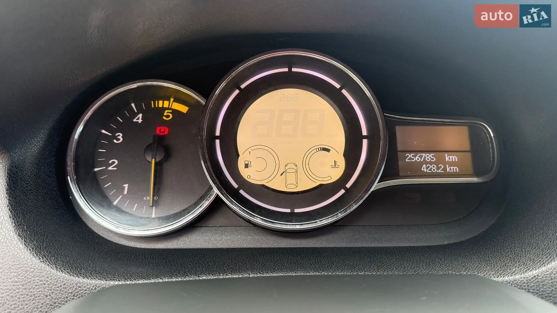 2012 Renault Megane - мініатюра 24