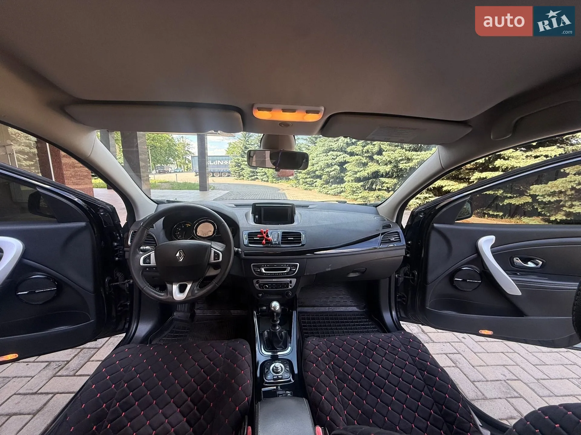 2012 Renault Megane - мініатюра 21