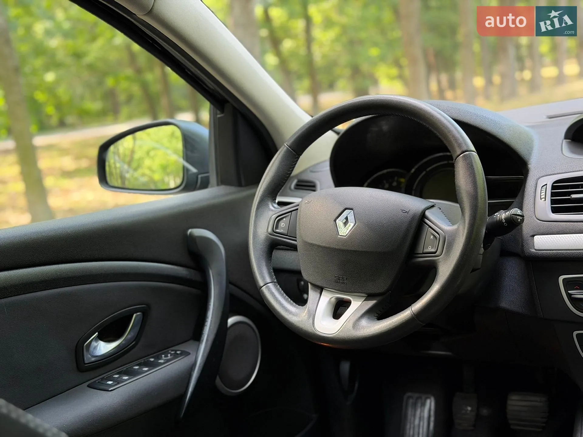 2010 Renault Megane - мініатюра 28