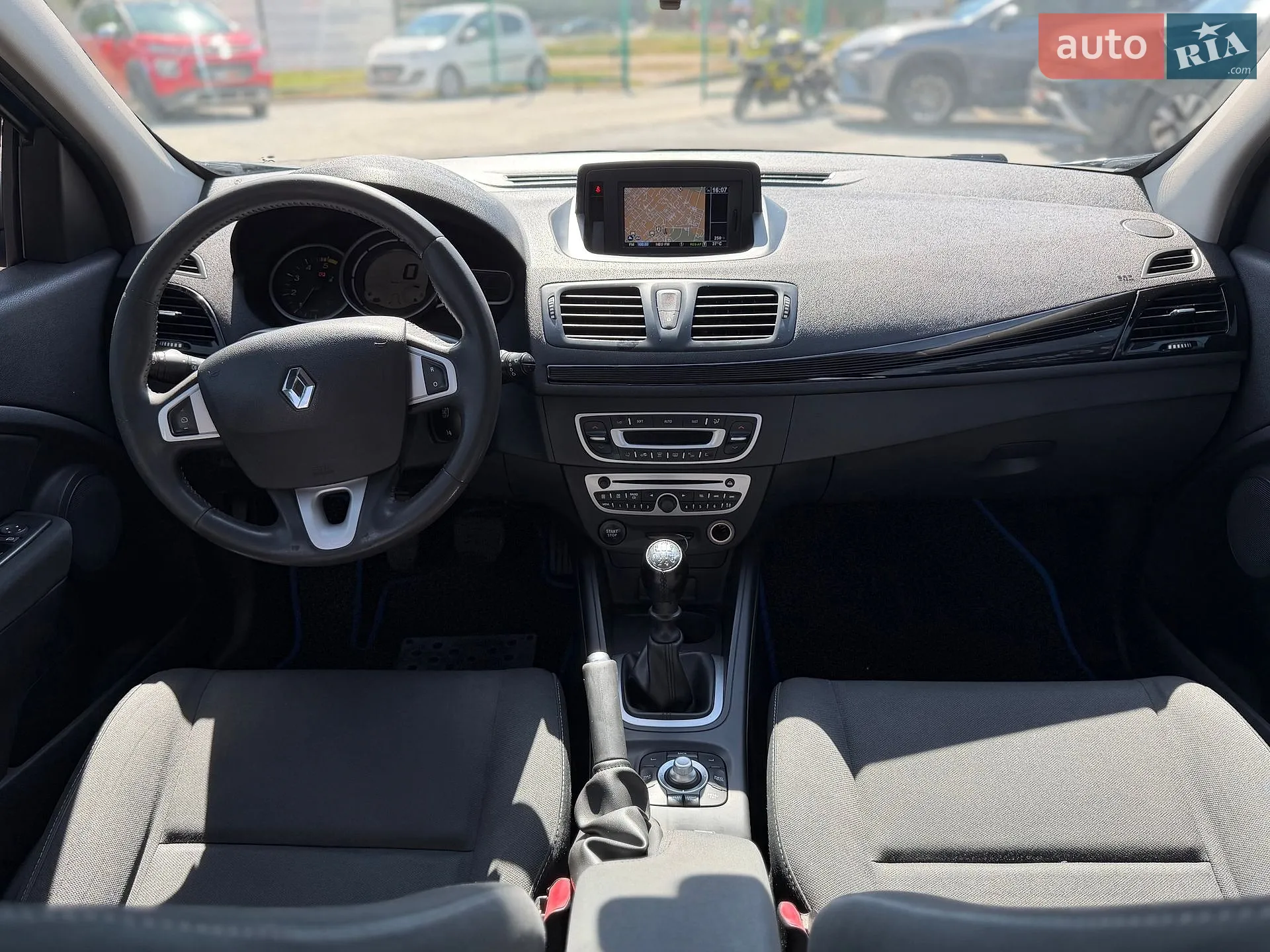 2012 Renault Megane - мініатюра 32