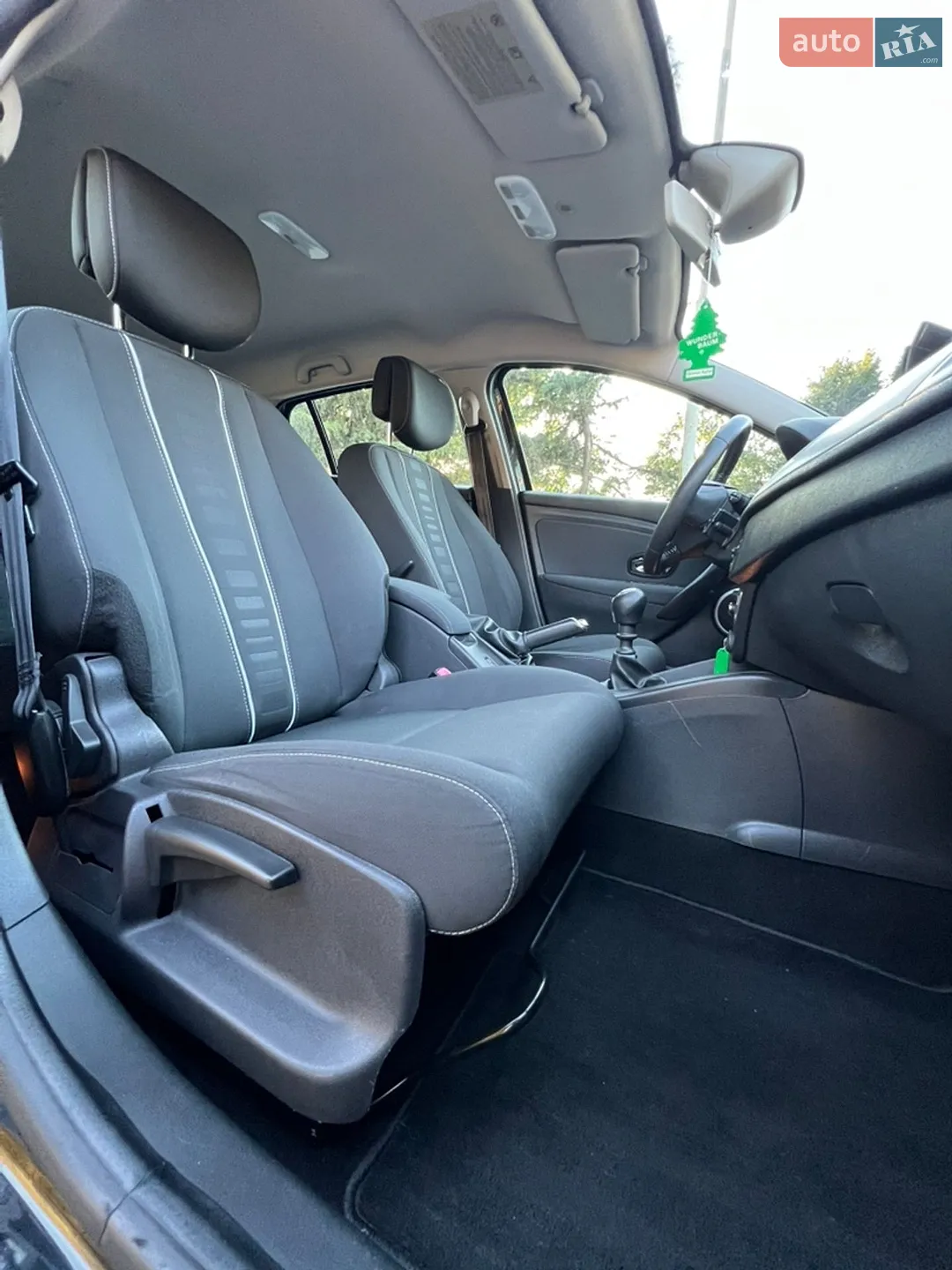 2012 Renault Megane - мініатюра 29