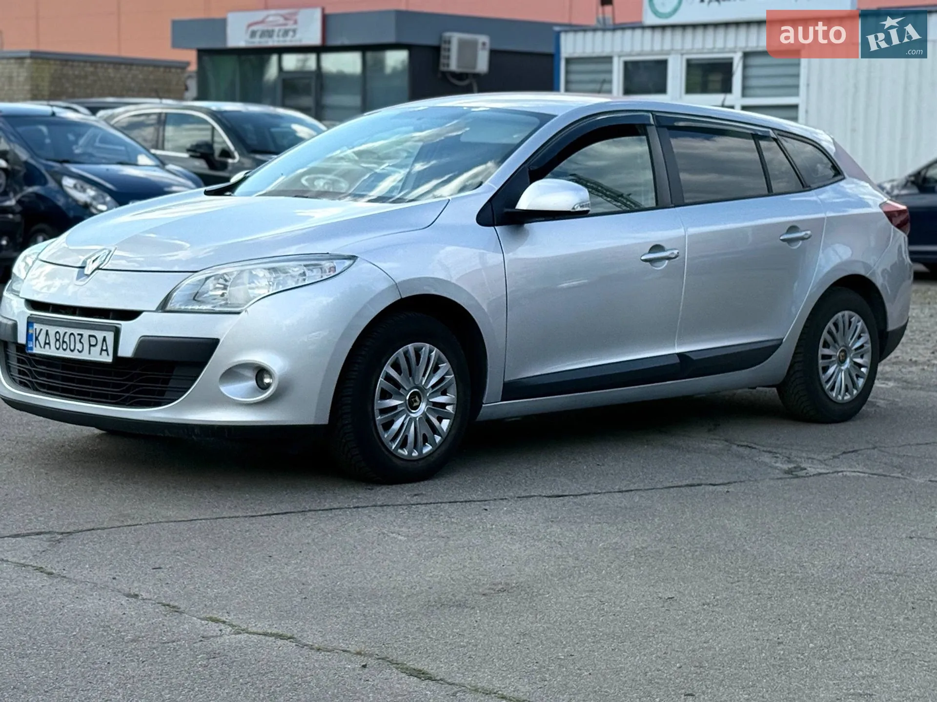 2010 Renault Megane - фото 1