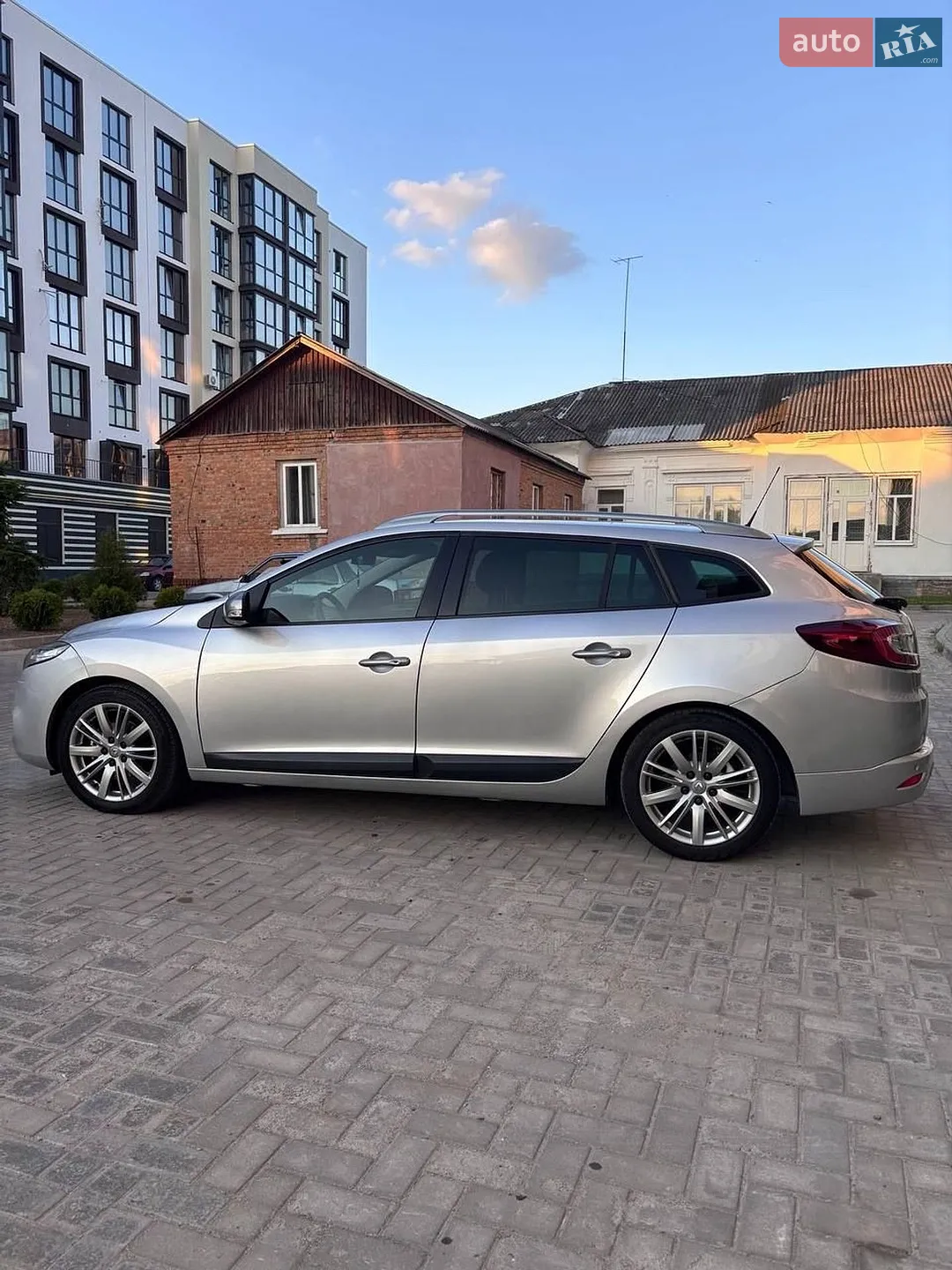 Renault Megane 2011 VIN VF1KZ8G0646178721 фото оголошення 10 з 58