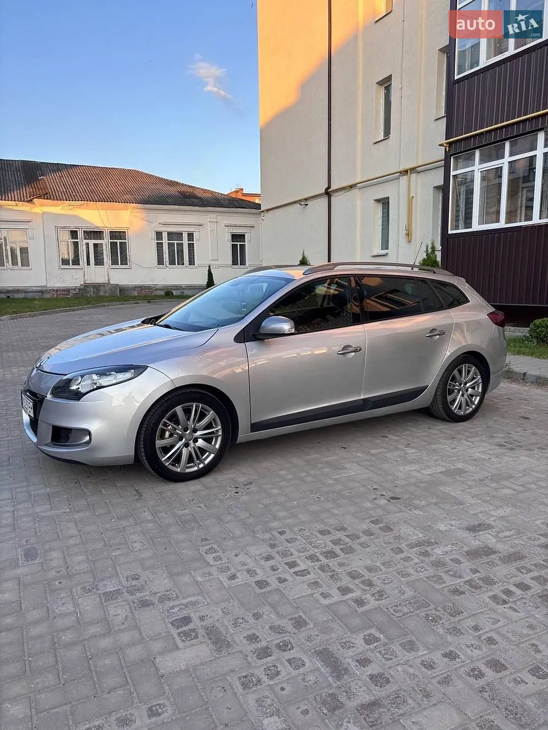 Renault Megane 2011 VIN VF1KZ8G0646178721 фото оголошення 8 з 58