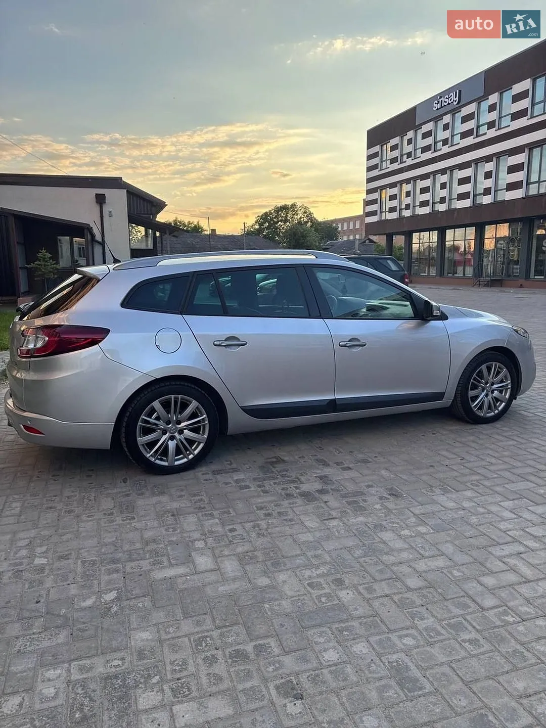 Renault Megane 2011 VIN VF1KZ8G0646178721 фото оголошення 18 з 58