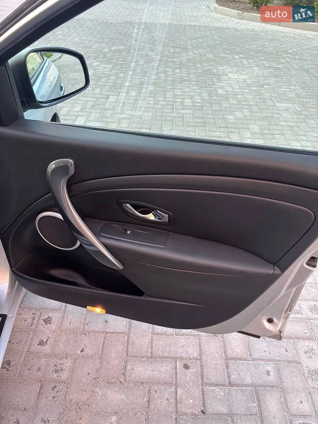 Renault Megane 2011 VIN VF1KZ8G0646178721 фото оголошення 47 з 58