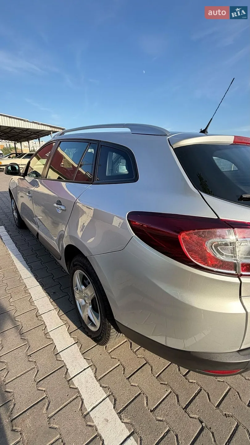 2012 Renault Megane - мініатюра 11
