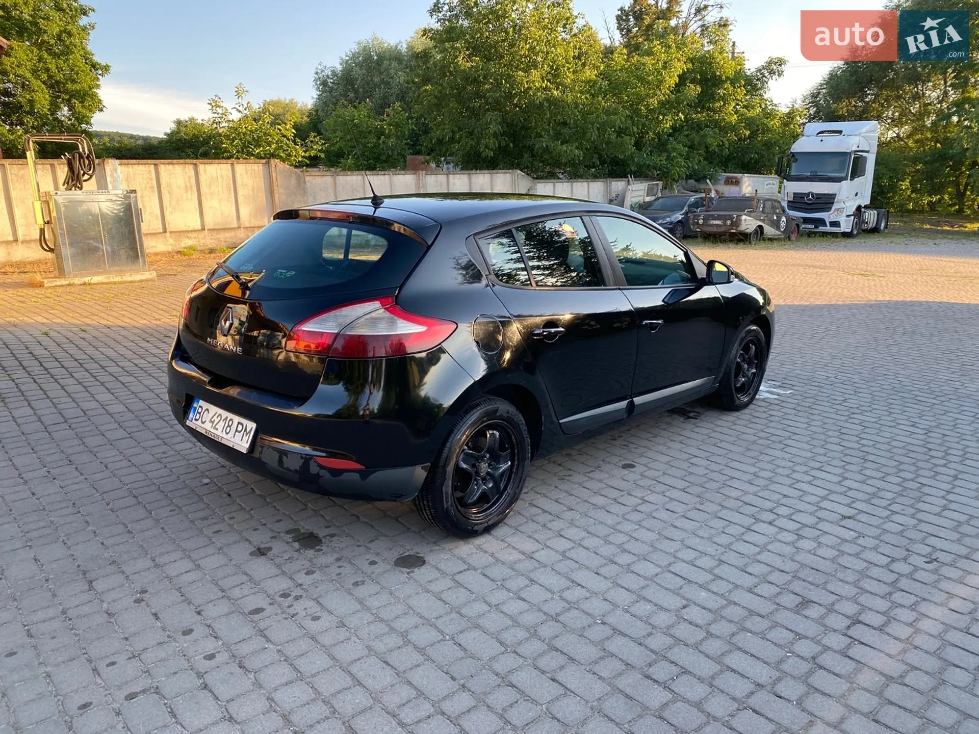 2012 Renault Megane - мініатюра 12