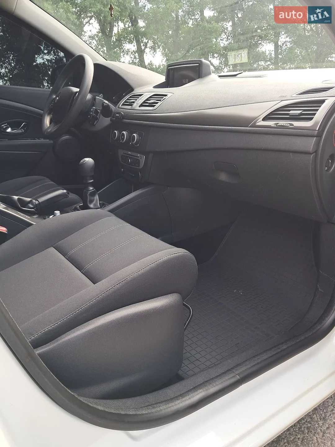 2015 Renault Megane - мініатюра 9