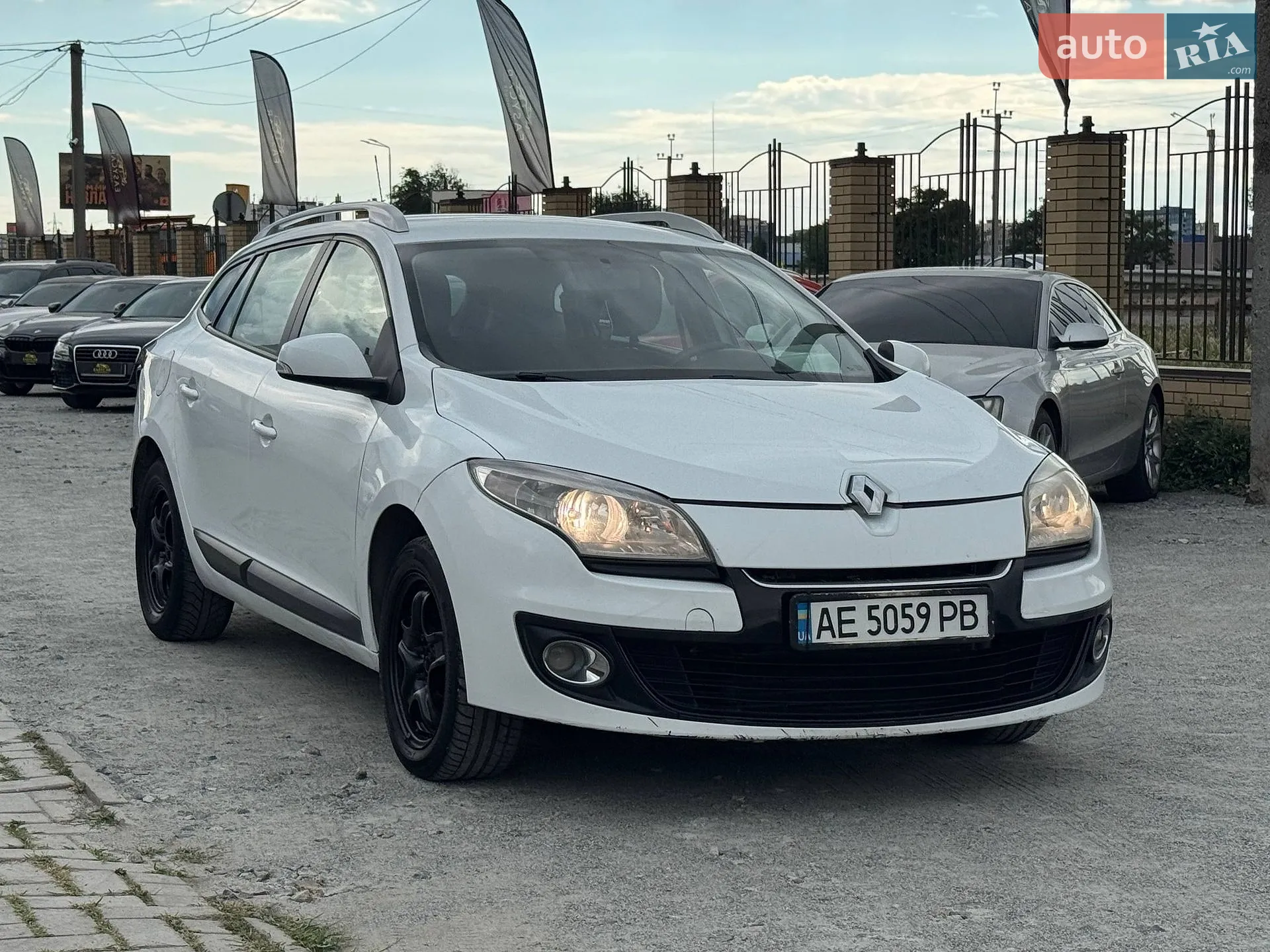 2013 Renault Megane - фото 1