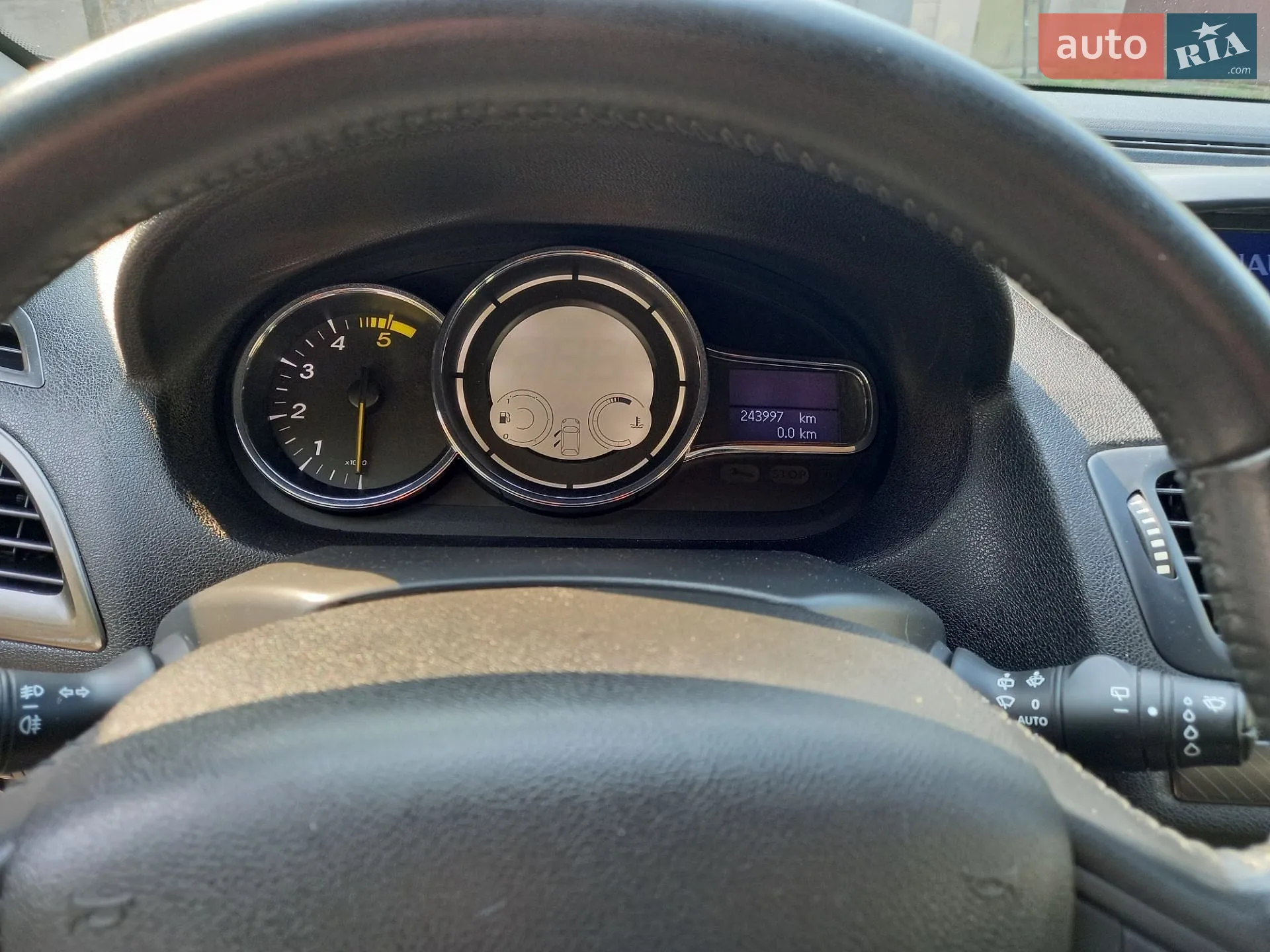 2013 Renault Megane - мініатюра 30