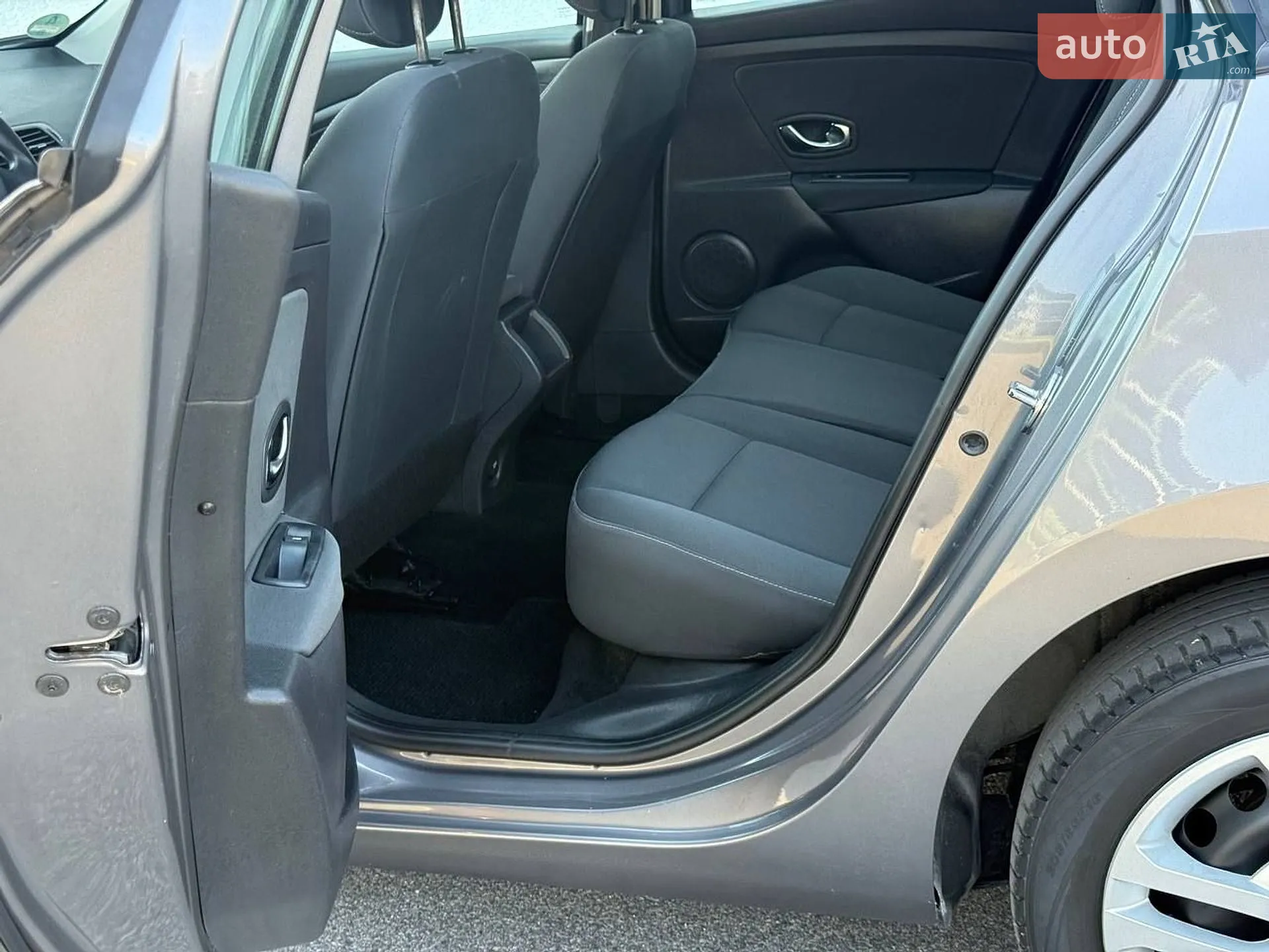 2011 Renault Megane - мініатюра 45