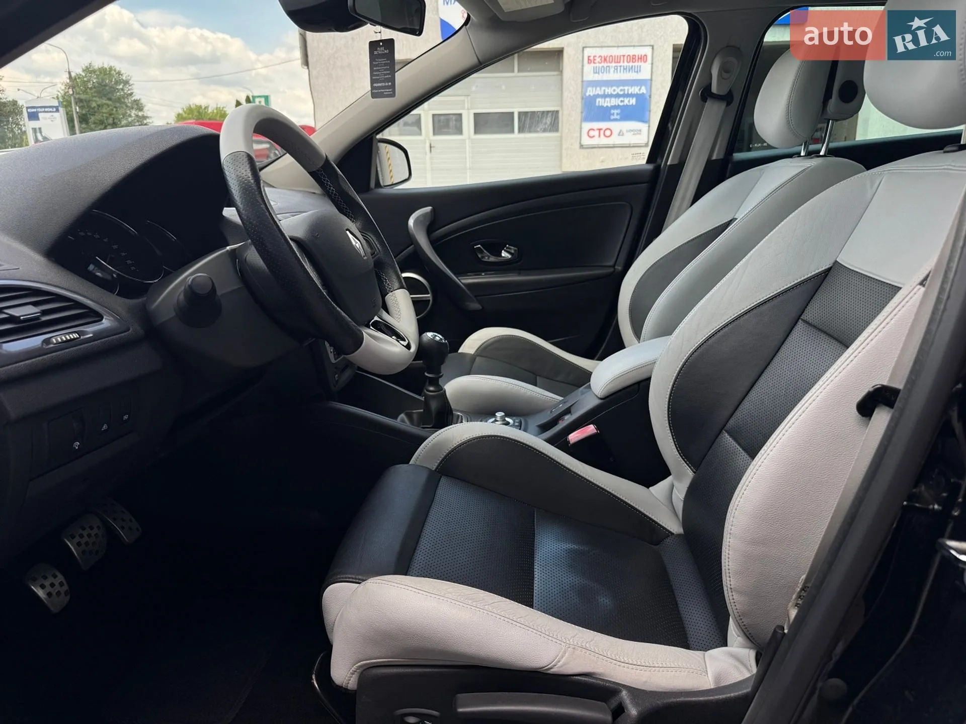 2012 Renault Megane - мініатюра 12