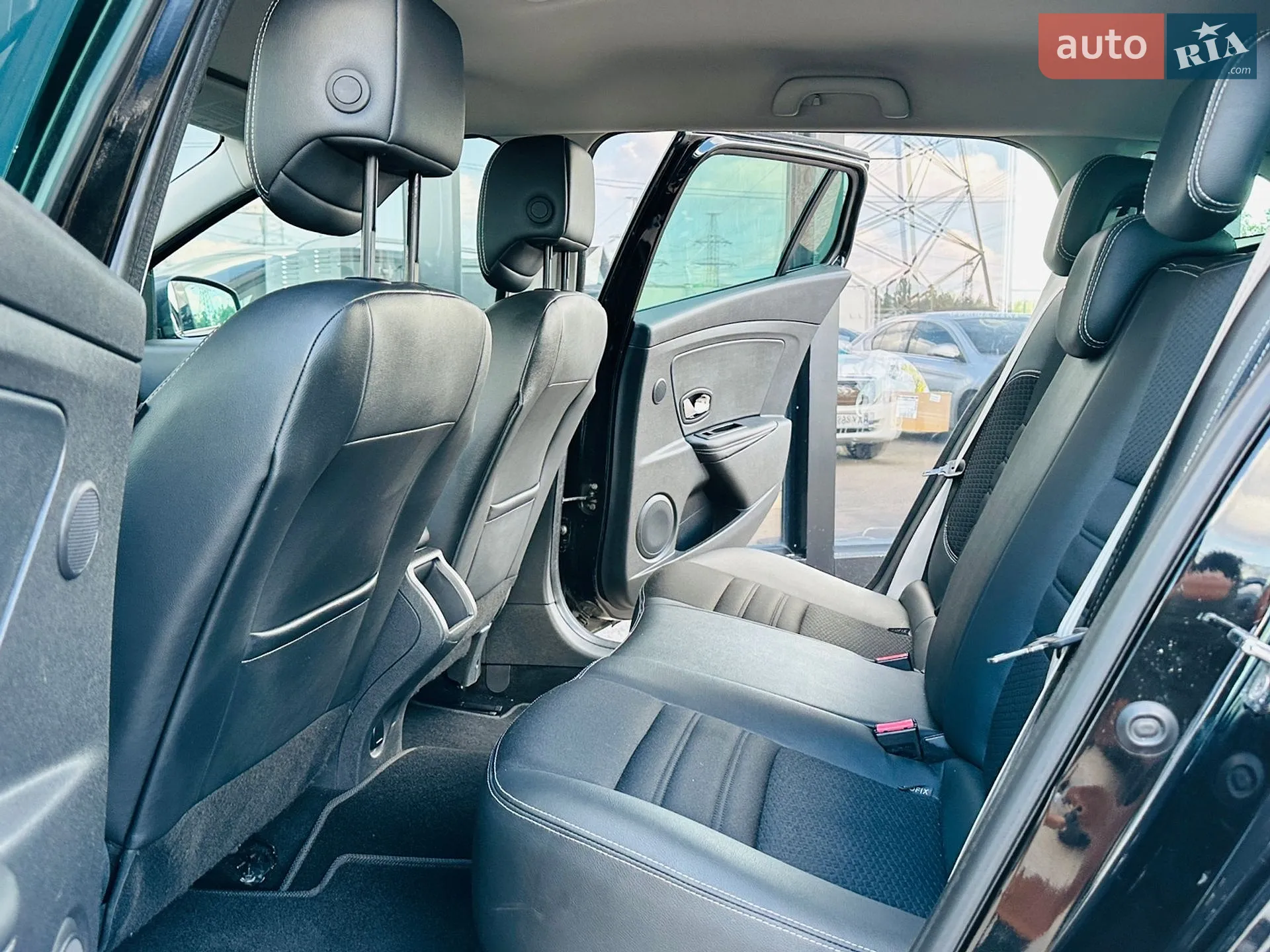 2013 Renault Megane - мініатюра 25
