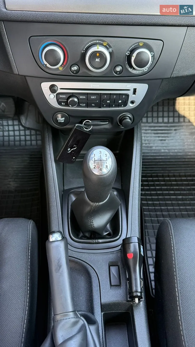 2012 Renault Megane - мініатюра 19