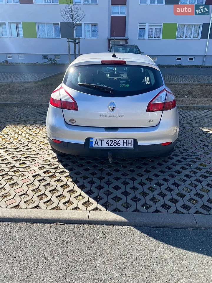 2011 Renault Megane - мініатюра 57