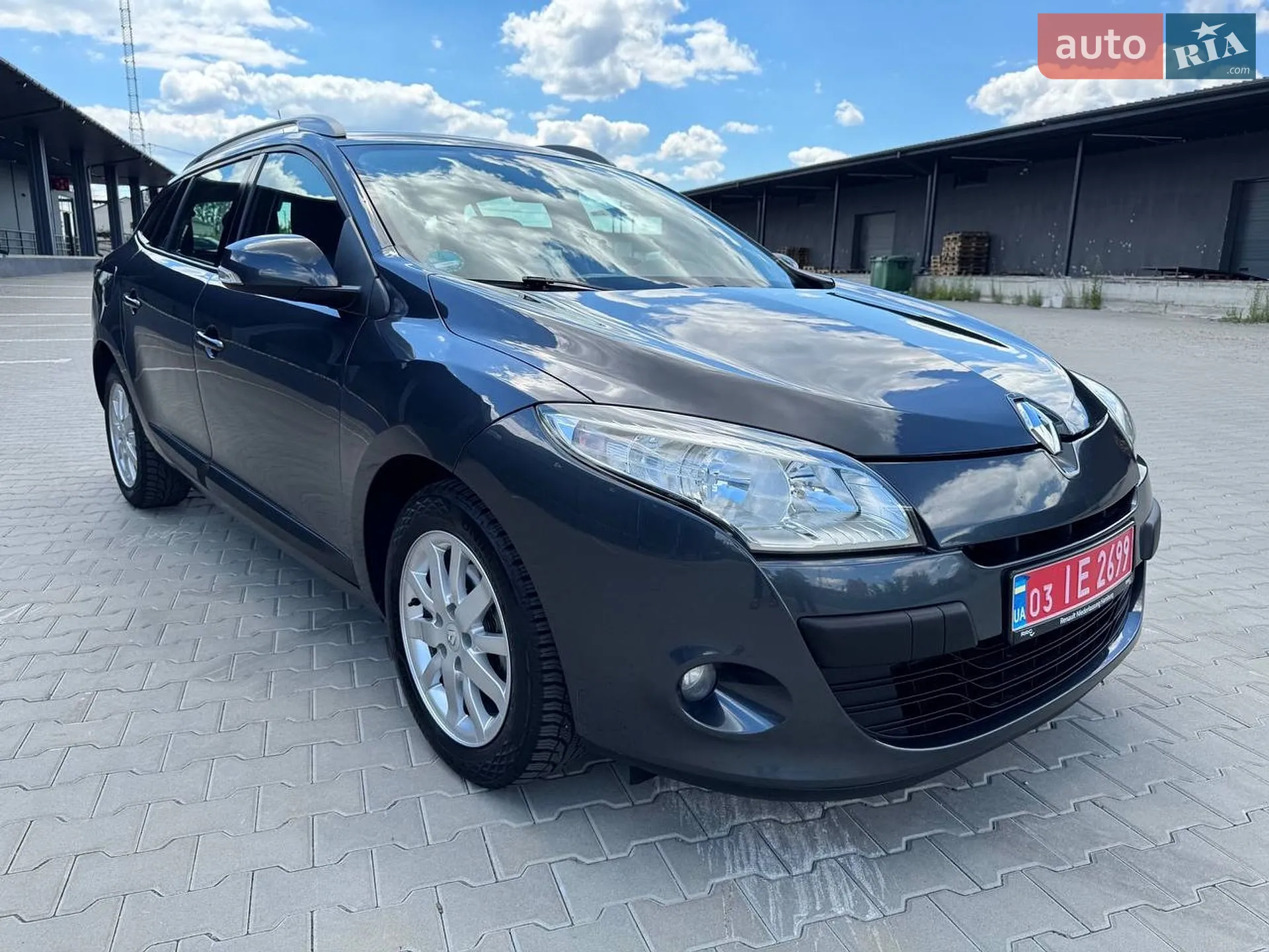 2011 Renault Megane - мініатюра 2