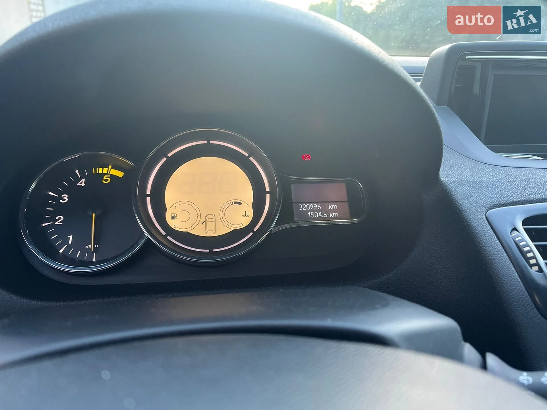 2012 Renault Megane - мініатюра 11