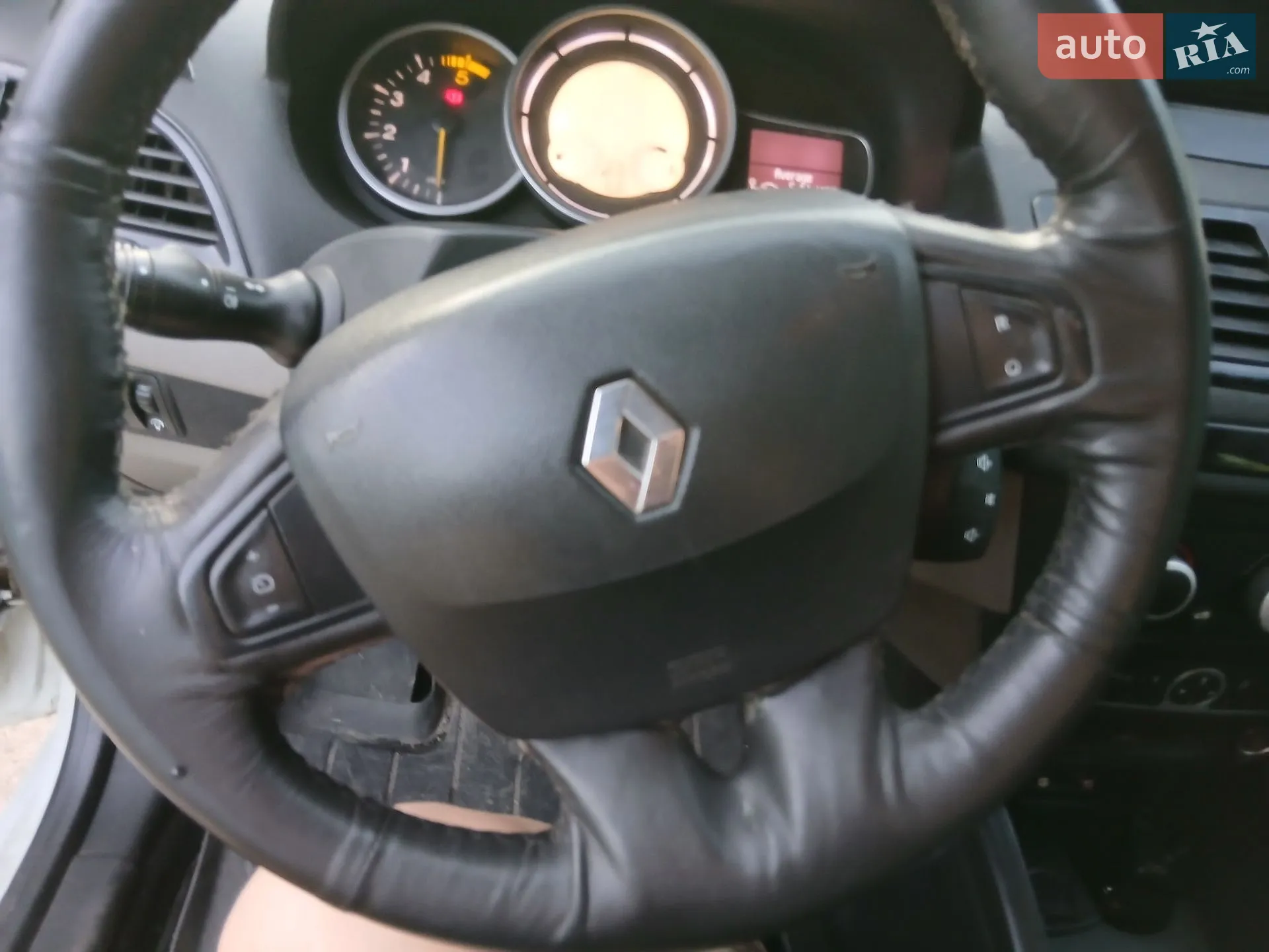 2010 Renault Megane - мініатюра 11