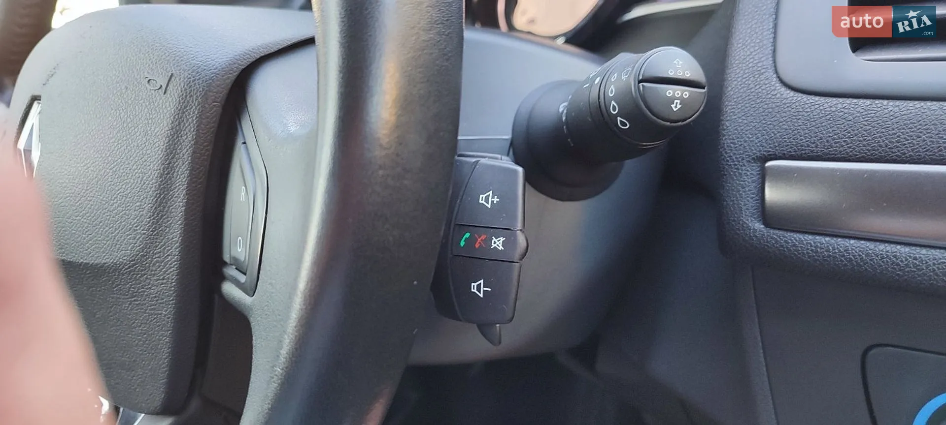 2014 Renault Megane - мініатюра 29