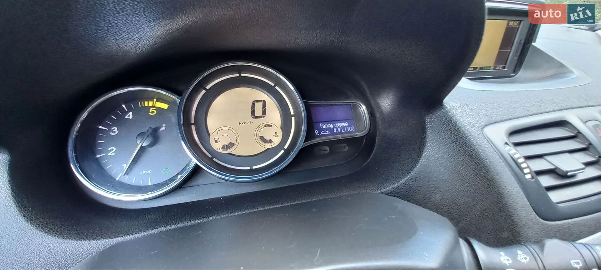 2013 Renault Megane - мініатюра 23