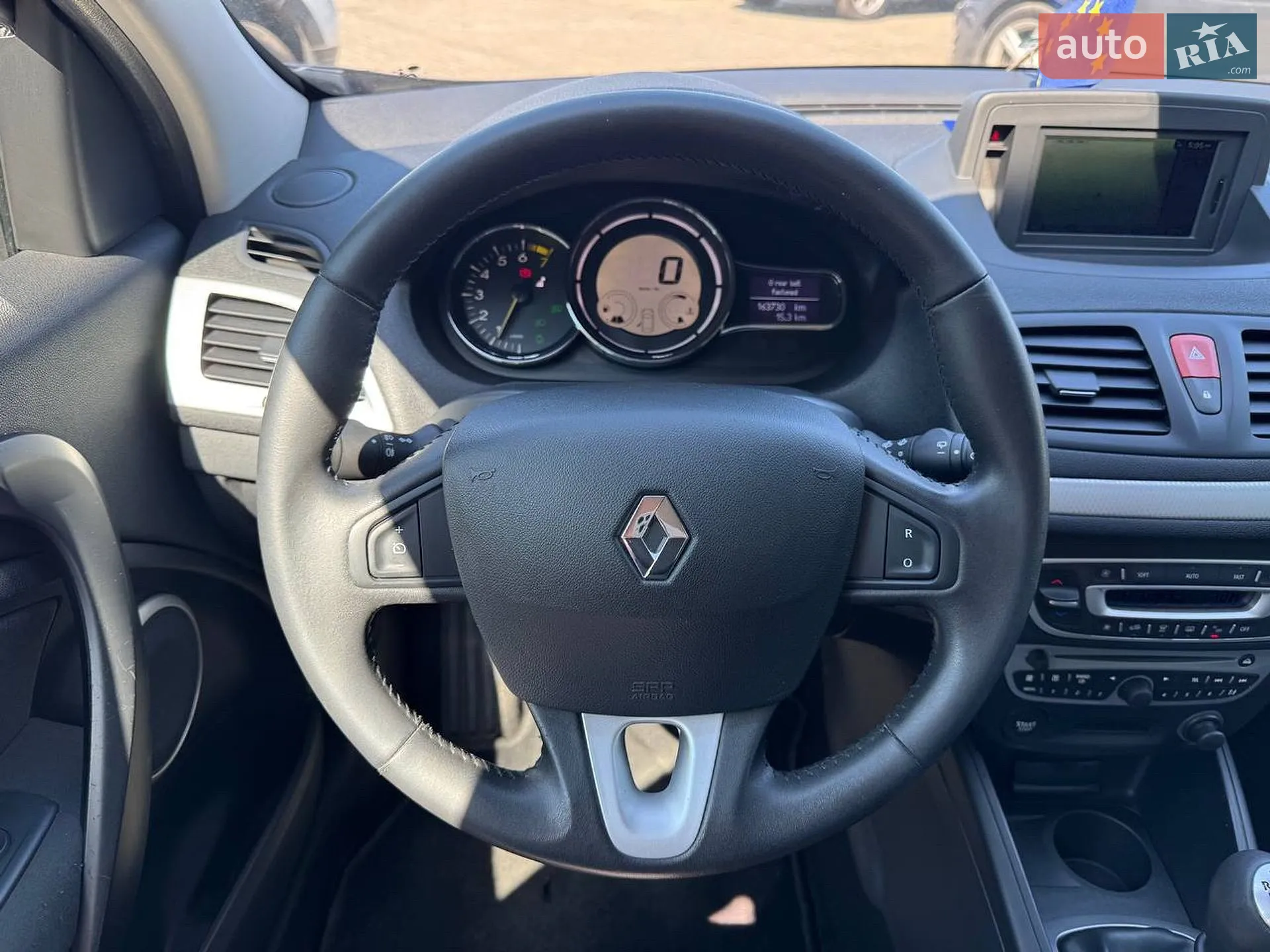 2010 Renault Megane - мініатюра 9