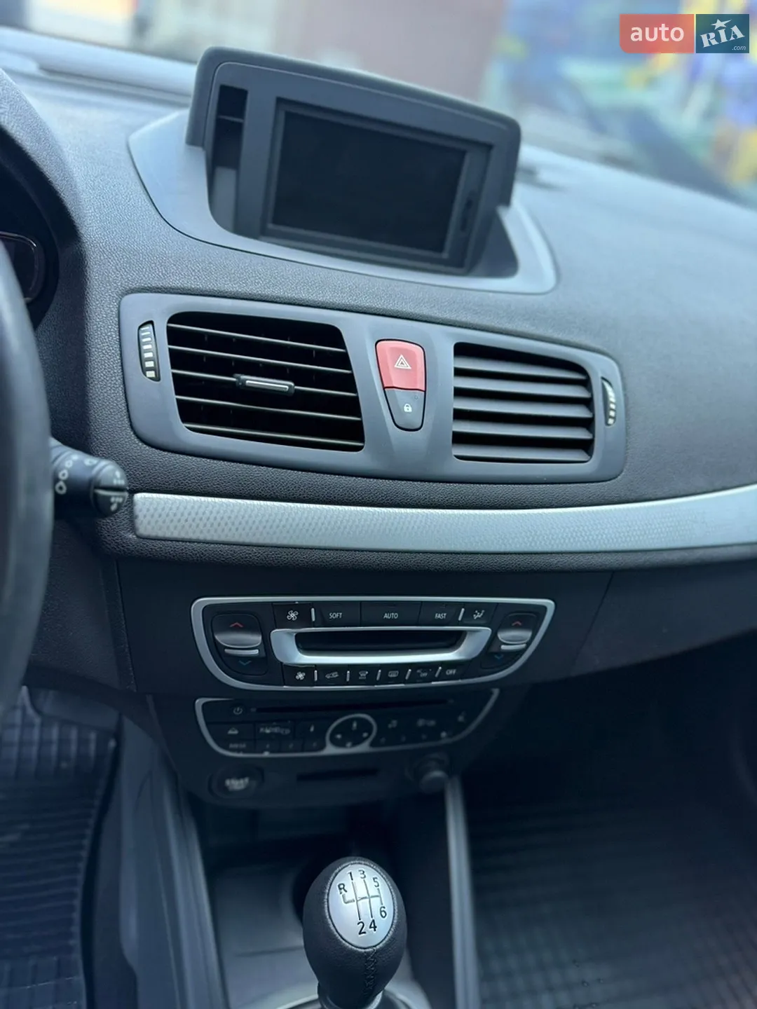 2011 Renault Megane - мініатюра 20