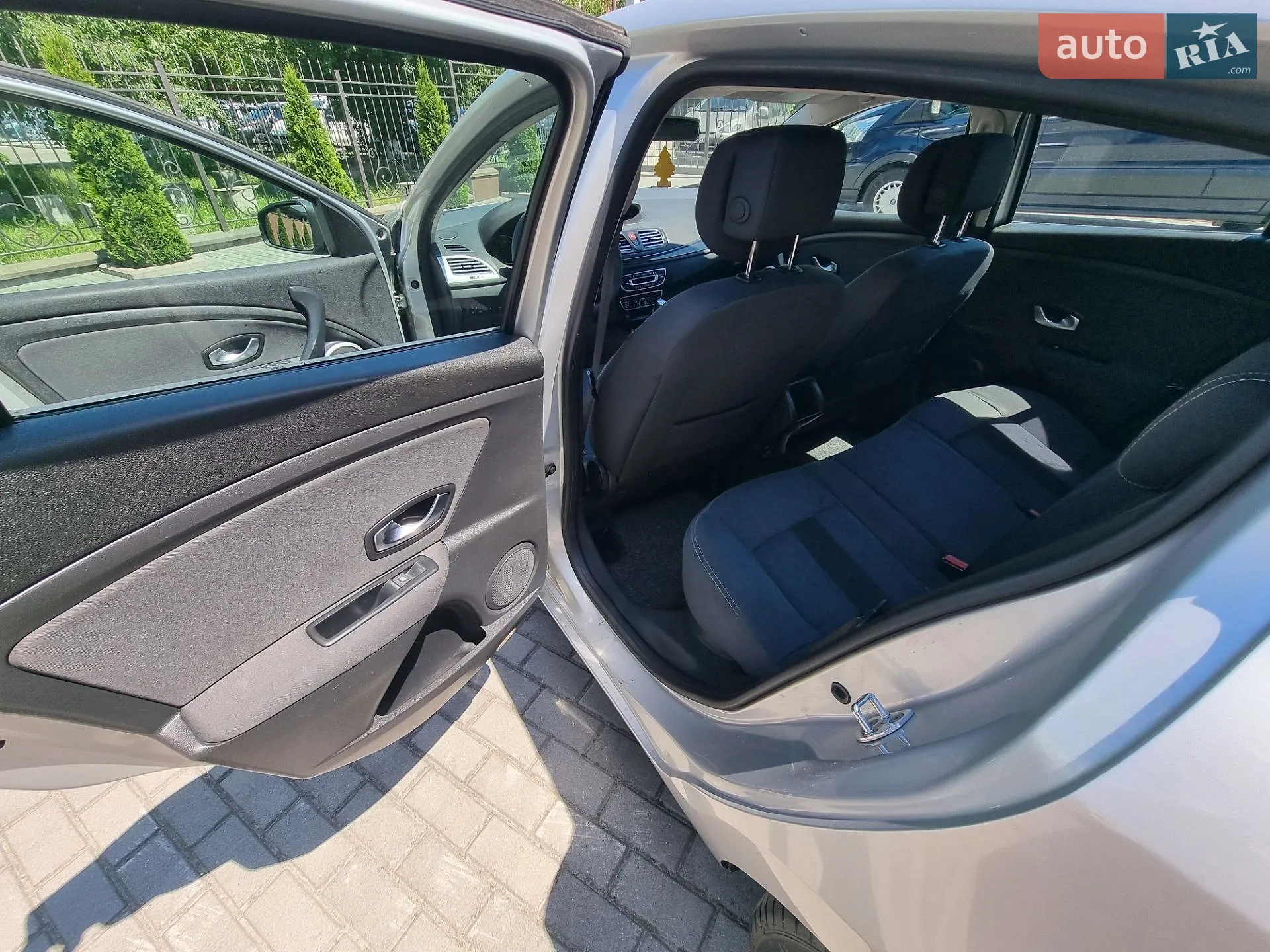 2010 Renault Megane - мініатюра 14