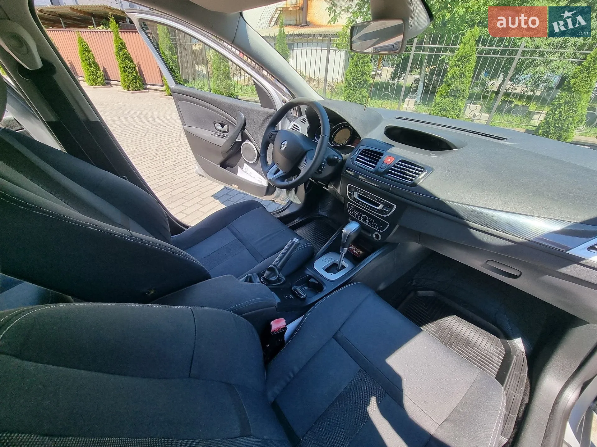 2010 Renault Megane - мініатюра 20