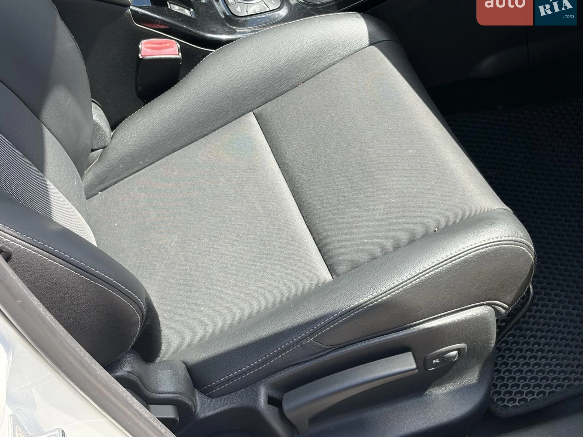2012 Renault Megane - мініатюра 15