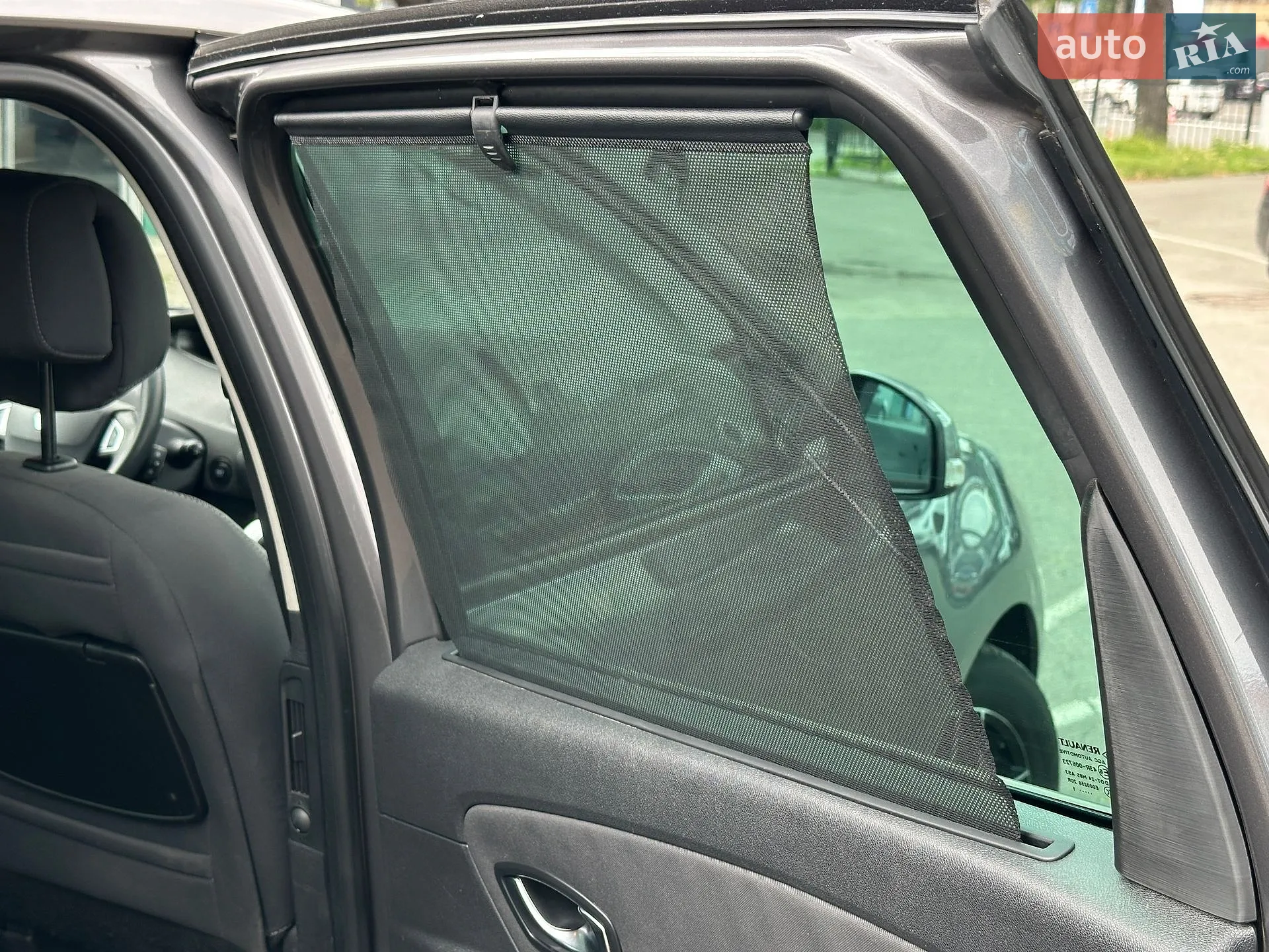 2011 Renault Megane - мініатюра 30