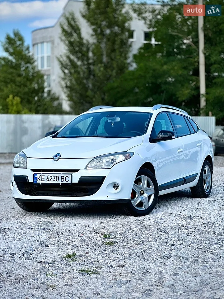 2013 Renault Megane - мініатюра 24
