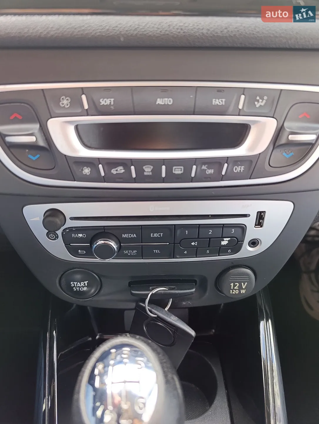2013 Renault Megane - мініатюра 24