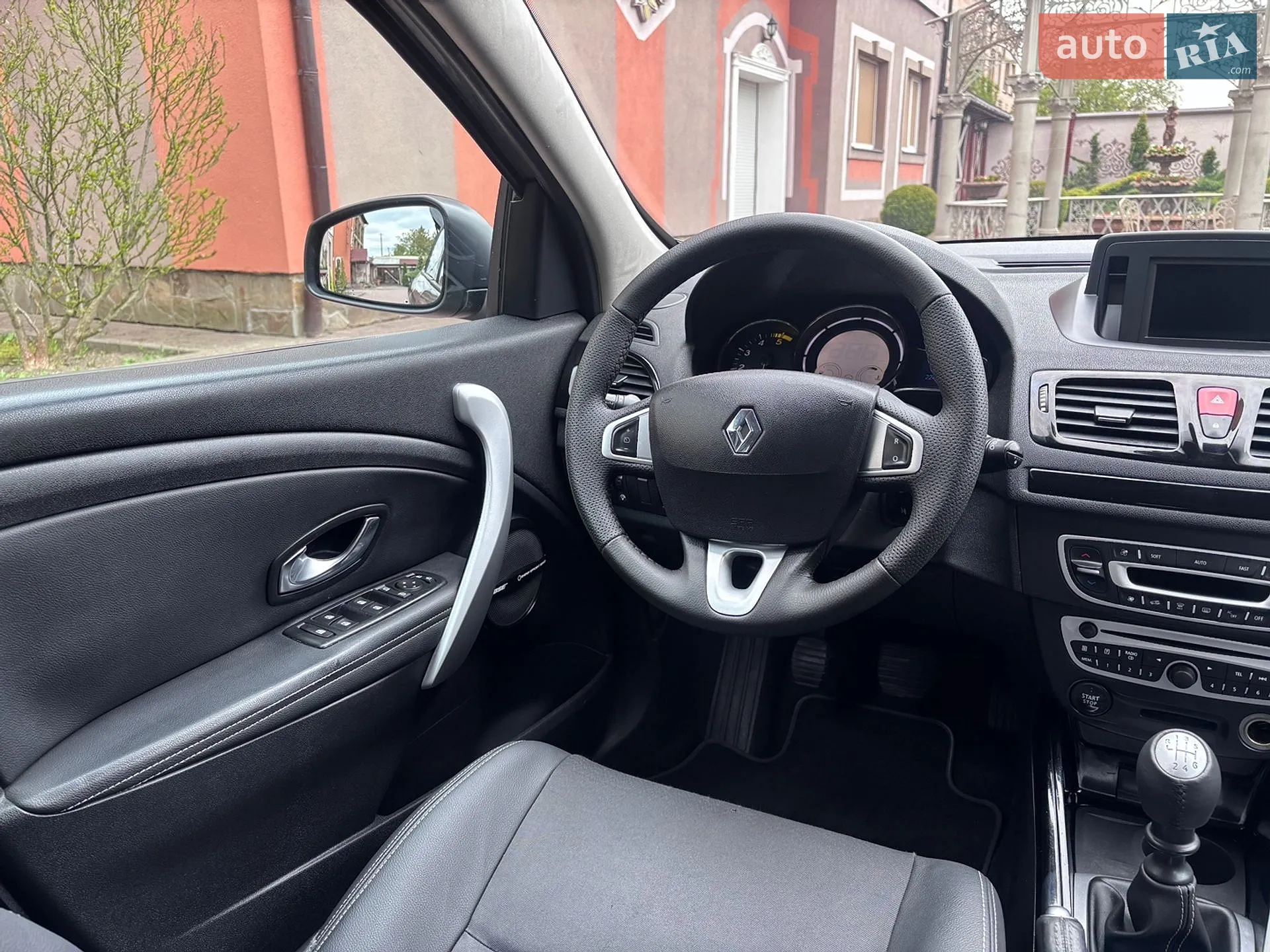2011 Renault Megane - мініатюра 146