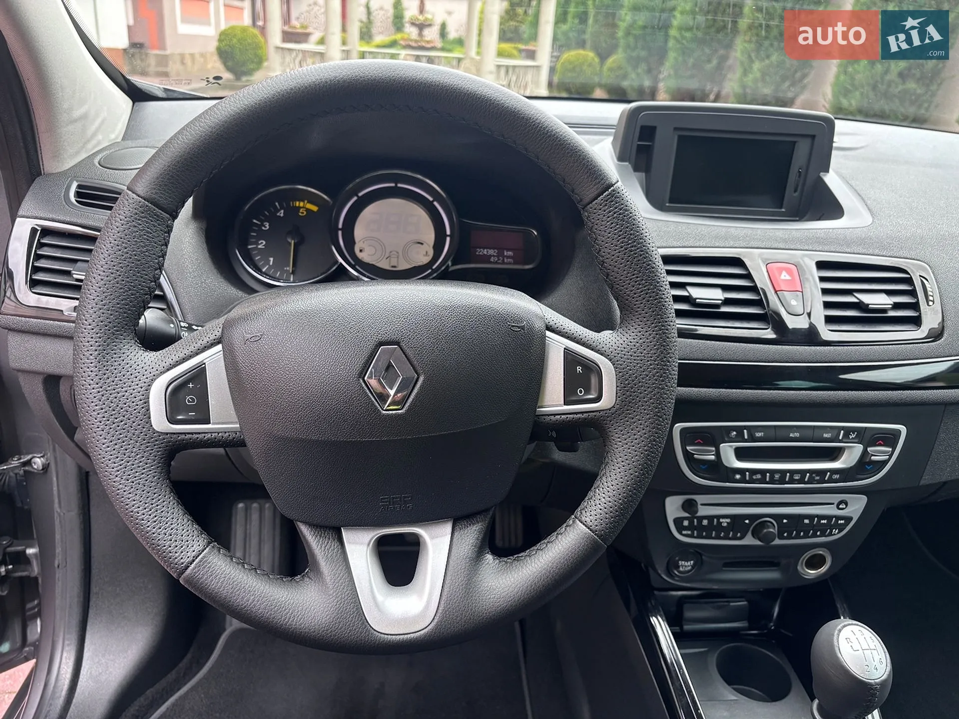 2011 Renault Megane - мініатюра 150
