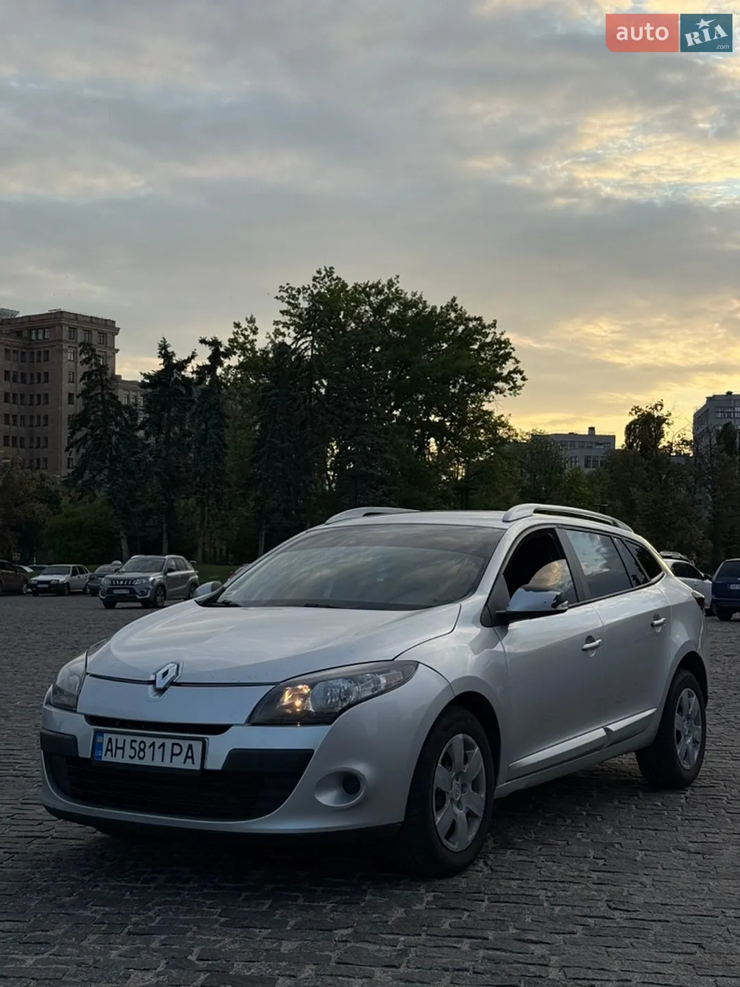 2010 Renault Megane - мініатюра 2