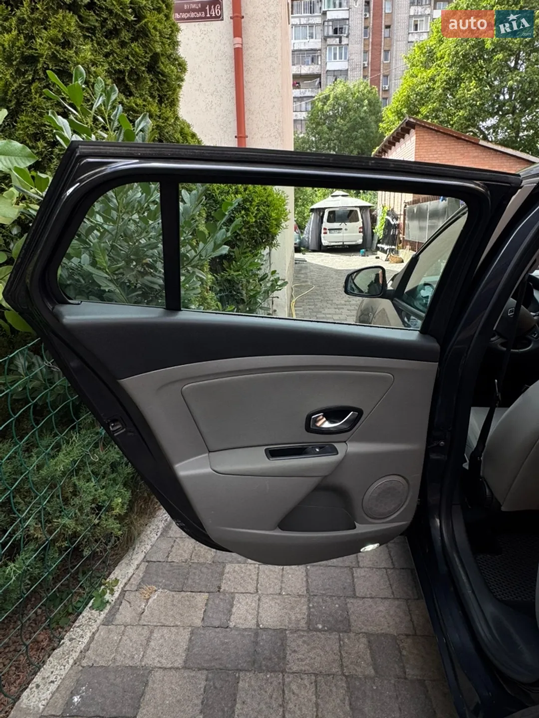 2010 Renault Megane - мініатюра 15