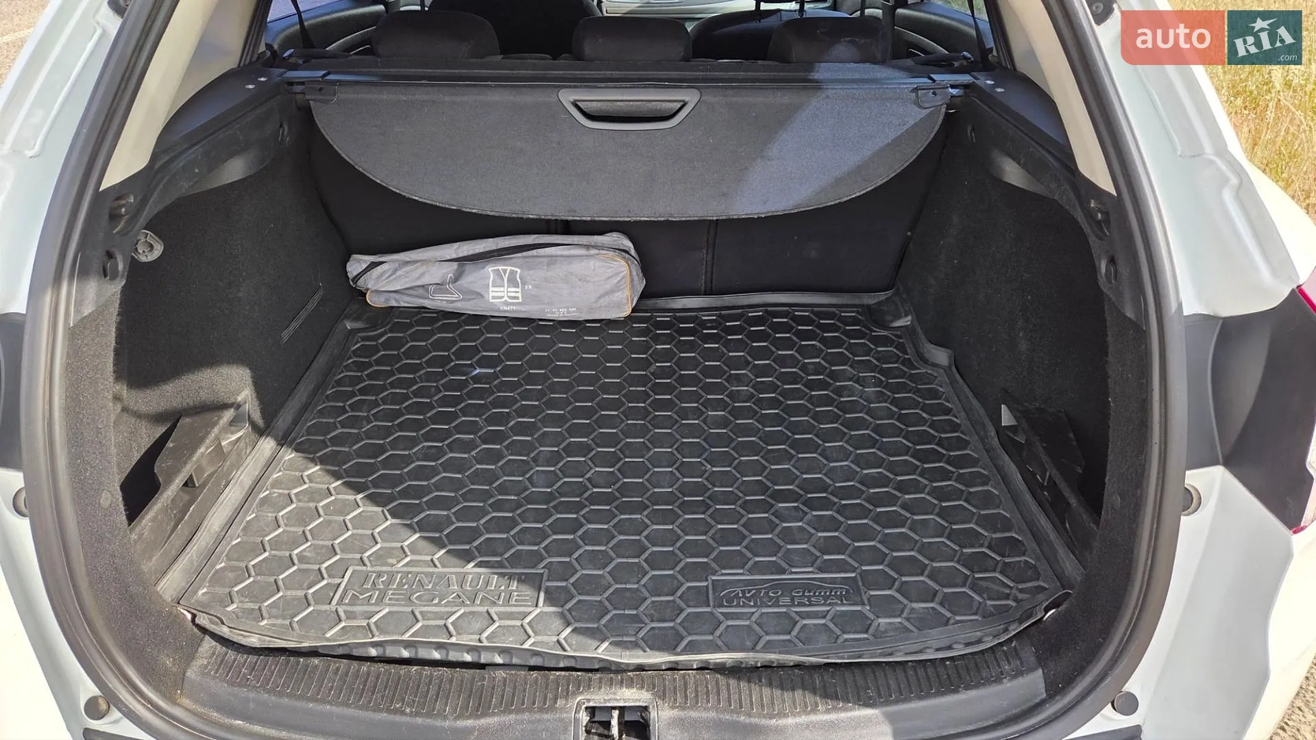 2010 Renault Megane - мініатюра 6