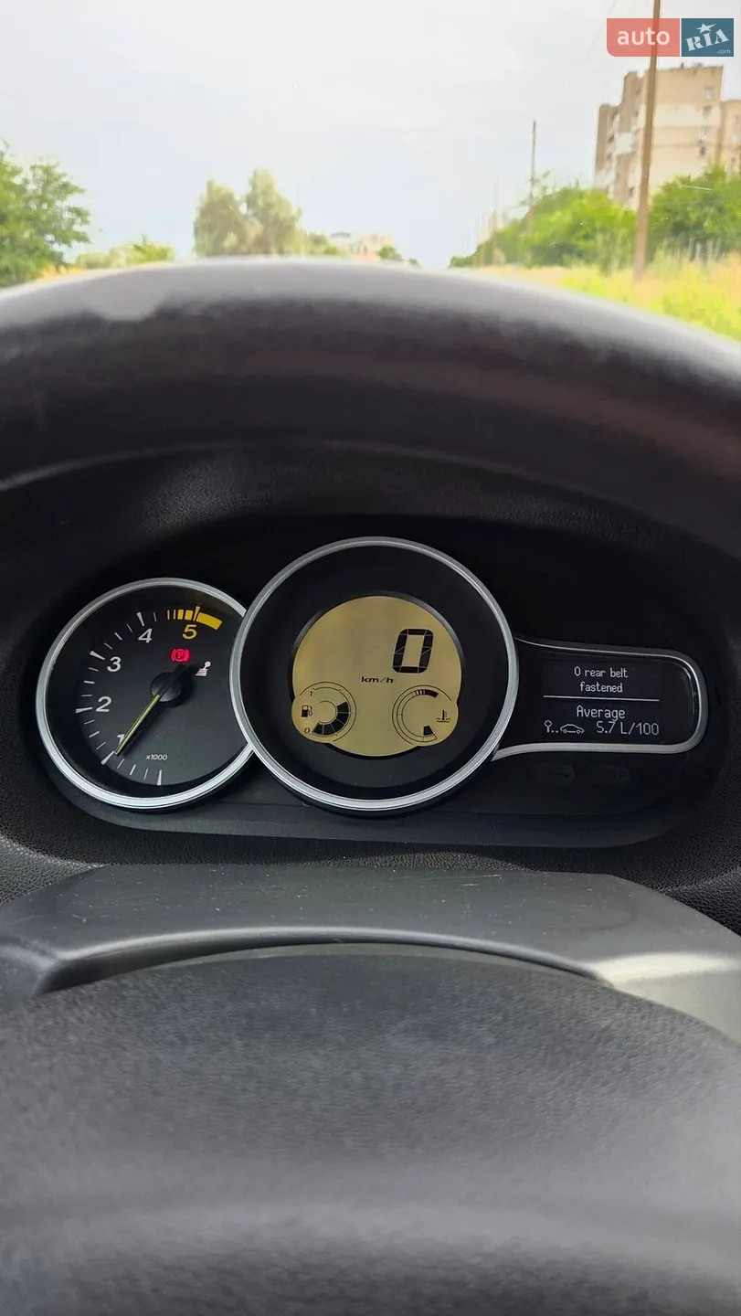 2010 Renault Megane - мініатюра 11