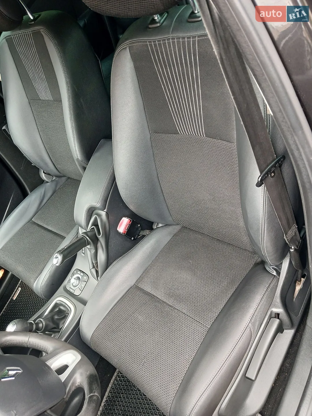 2010 Renault Megane - мініатюра 21
