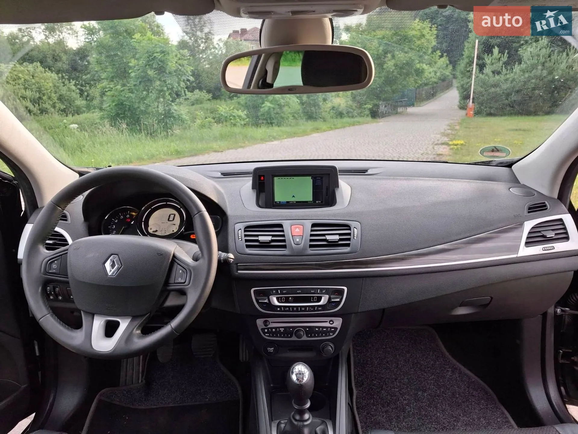 2010 Renault Megane - мініатюра 9