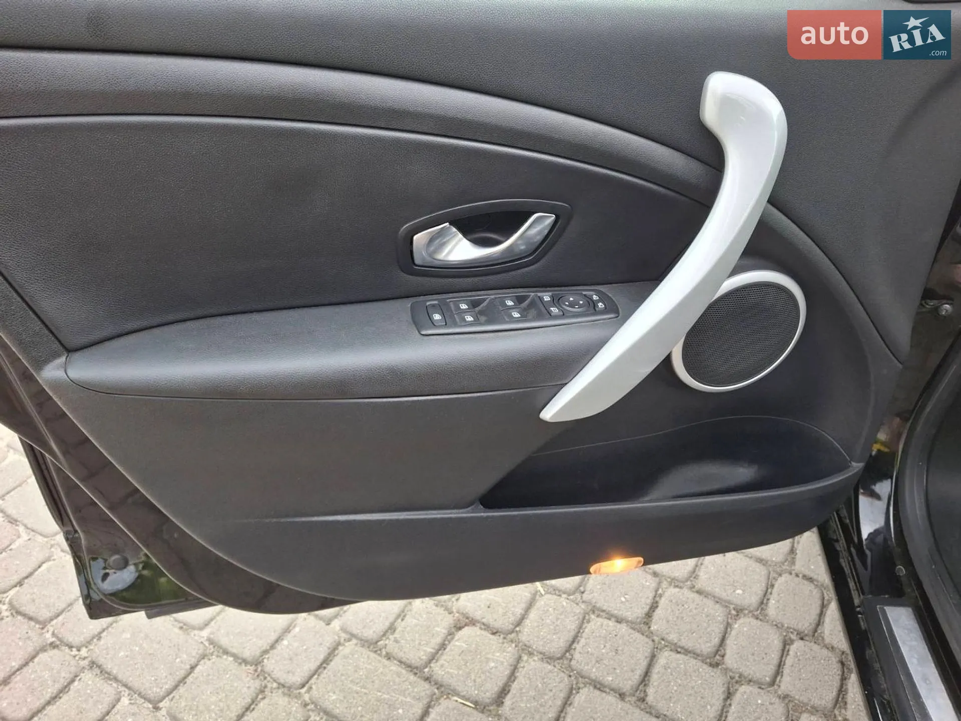 2010 Renault Megane - мініатюра 17