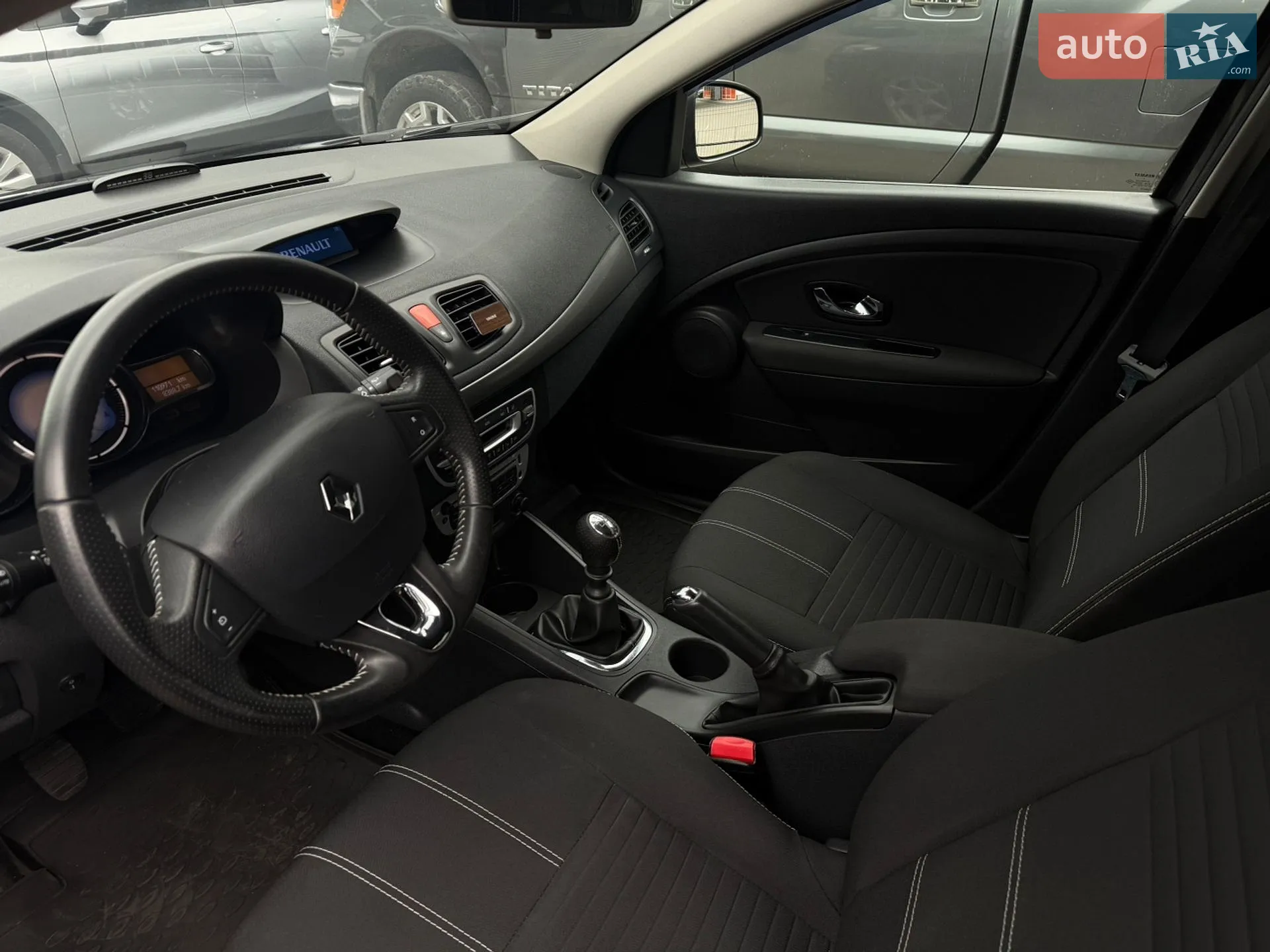 2015 Renault Megane - мініатюра 32