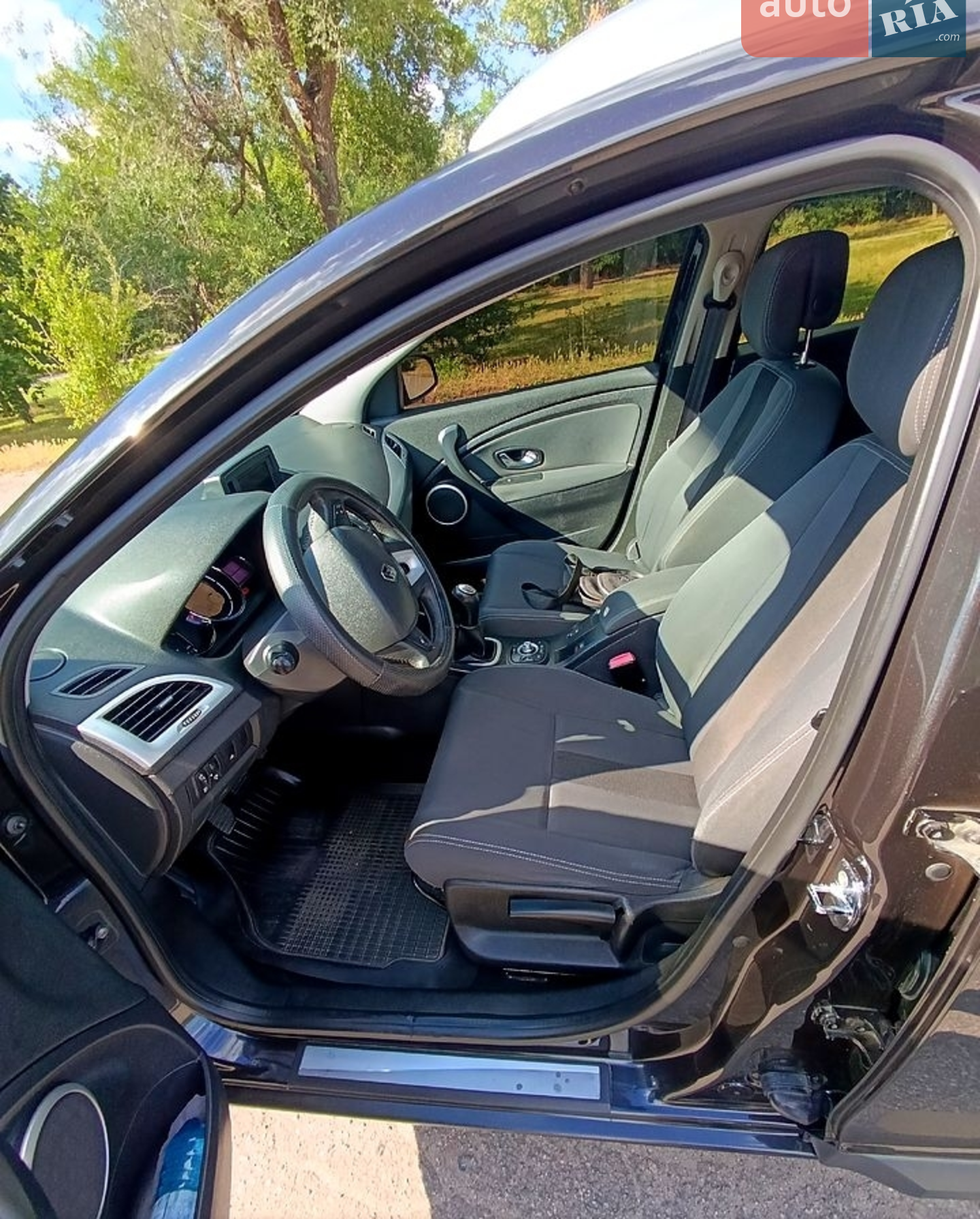 2010 Renault Megane - мініатюра 4