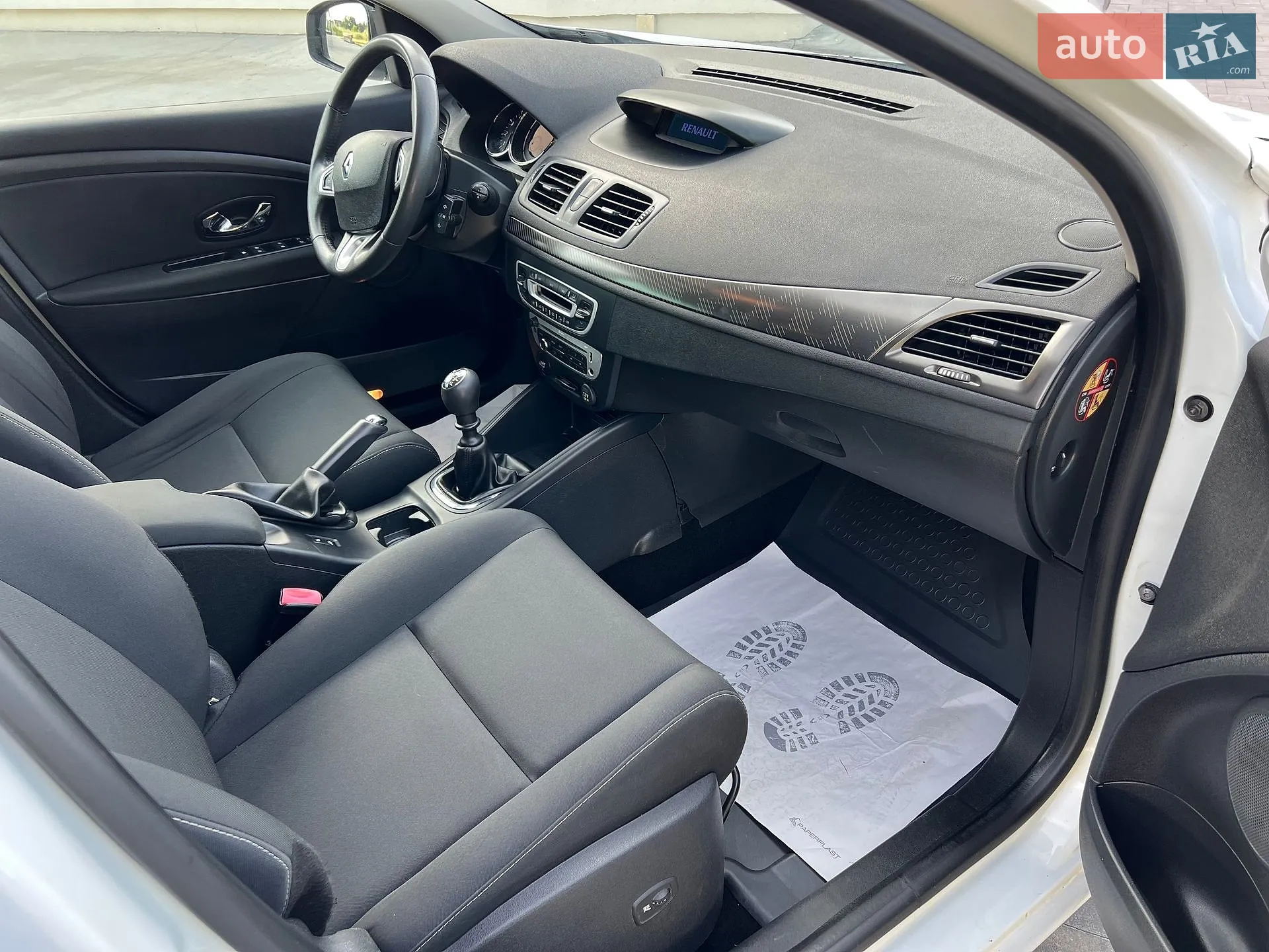 2012 Renault Megane - мініатюра 21