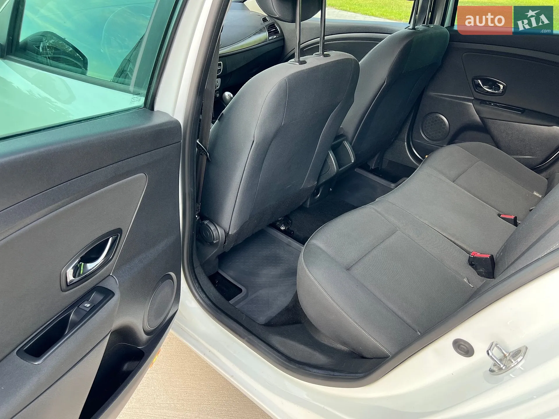 2012 Renault Megane - мініатюра 16